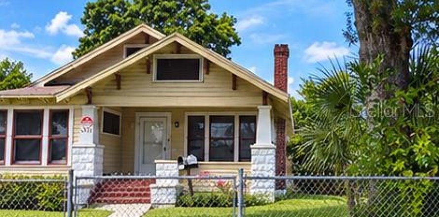 Villa ou maison à Saint Petersburg, Floride 4 chambres, 151.62 m2 № 2419160