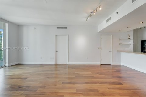 Купить кондоминиум в Майами, Флорида 2 спальни, 103.4м2, № 2048872 - фото 11