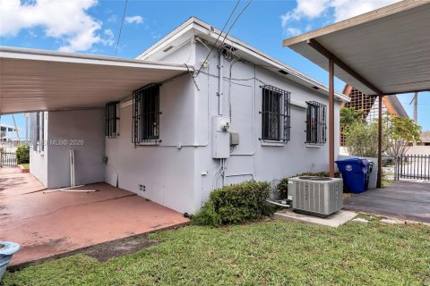 Casa en venta en Miami, Florida, 2 dormitorios, 73.58 m2 № 2070501 - foto 22