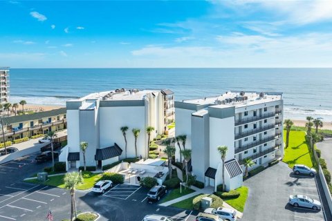 Copropriété à vendre à Ormond Beach, Floride: 2 chambres, 94.11 m2 № 1901225 - photo 1