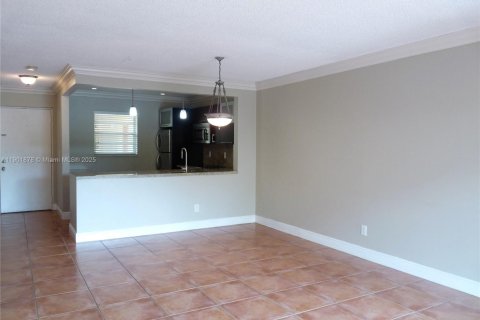 Copropriété à louer à Miami, Floride: 1 chambre, 66.15 m2 № 1953312 - photo 2
