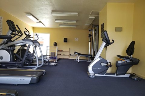 Copropriété à louer à Miami, Floride: 1 chambre, 66.15 m2 № 1953312 - photo 22