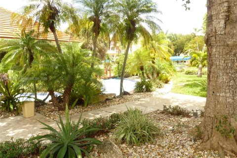 Copropriété à louer à Miami, Floride: 1 chambre, 66.15 m2 № 1953312 - photo 20