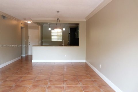 Copropriété à louer à Miami, Floride: 1 chambre, 66.15 m2 № 1953312 - photo 1