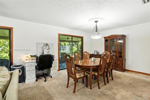 House in LaBelle, Florida 3 bedrooms № 1946172 - photo 13