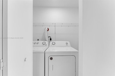 Appartement à louer à Miami Springs, Floride: 3 chambres, 104.79 m2 № 1956220 - photo 16