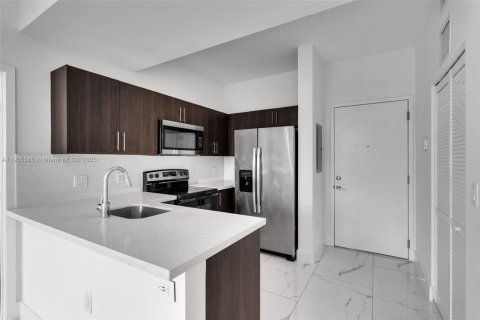 Appartement à louer à Miami Springs, Floride: 3 chambres, 104.79 m2 № 1956220 - photo 6
