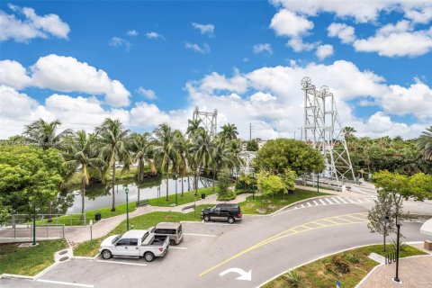 Appartement à louer à Miami Springs, Floride: 3 chambres, 104.79 m2 № 1956220 - photo 18