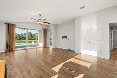 Villa ou maison à vendre à Parrish, Floride: 3 chambres, 169.36 m2 № 2415542 - photo 13