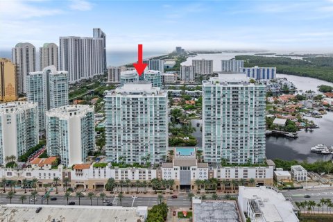 Condo in Sunny Isles Beach, Florida, 3 bedrooms  № 1895878 - photo 28