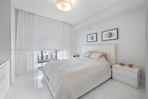 Condo in Sunny Isles Beach, Florida, 3 bedrooms  № 1895878 - photo 20