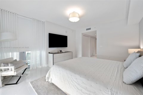 Condo in Sunny Isles Beach, Florida, 3 bedrooms  № 1895878 - photo 12