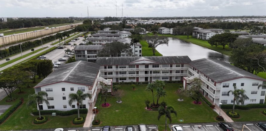 Condominio en Boca Raton, Florida, 2 dormitorios  № 981951
