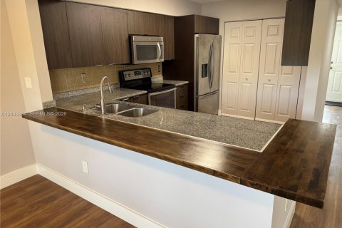 Adosado en alquiler en Plantation, Florida, 2 dormitorios, 86.4 m2 № 2078001 - foto 6