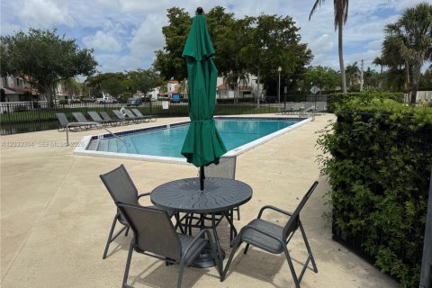 Adosado en alquiler en Plantation, Florida, 2 dormitorios, 86.4 m2 № 2078001 - foto 28