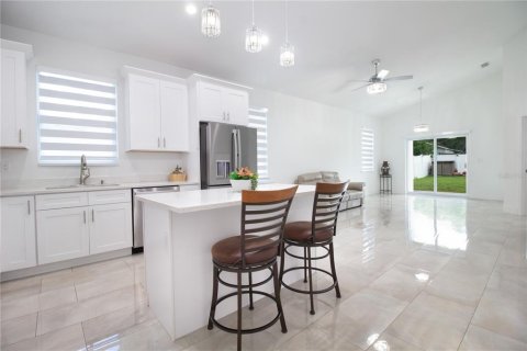 Casa en venta en Tampa, Florida, 4 dormitorios, 201.97 m2 № 2225582 - foto 7