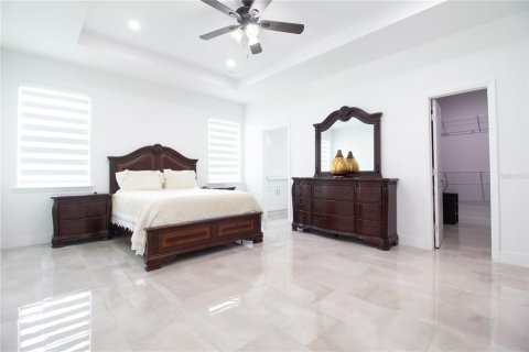 Casa en venta en Tampa, Florida, 4 dormitorios, 201.97 m2 № 2225582 - foto 15