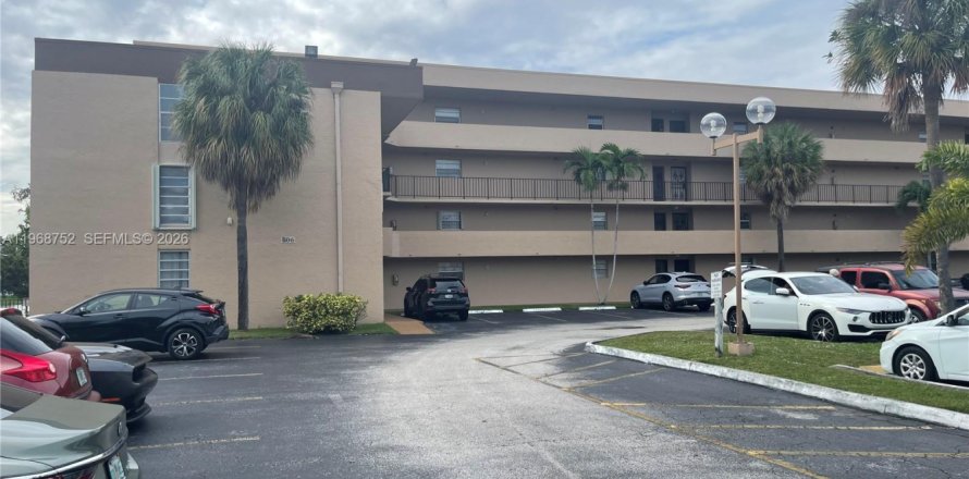 Condominio en Miami, Florida, 1 dormitorio  № 2031861