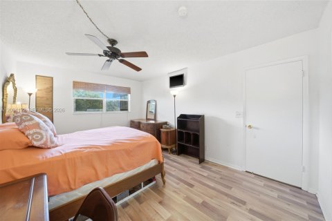 Condo in Margate, Florida, 1 bedroom  № 2068434 - photo 12