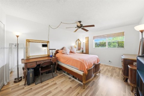 Condo in Margate, Florida, 1 bedroom  № 2068434 - photo 11