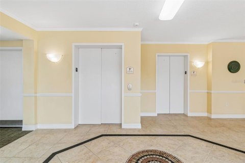 Купить кондоминиум в Нью-Порт-Ричи, Флорида 6 комнат, 139.35м2, № 2206519 - фото 26