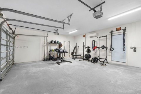 Villa ou maison à vendre à Pinecrest, Floride: 5 chambres, 439.61 m2 № 2064722 - photo 25