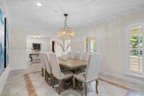 Villa ou maison à vendre à Pinecrest, Floride: 5 chambres, 439.61 m2 № 2064722 - photo 4