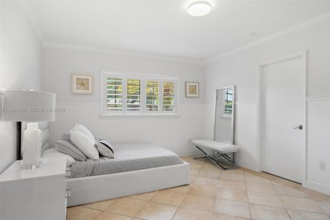 Villa ou maison à vendre à Pinecrest, Floride: 5 chambres, 439.61 m2 № 2064722 - photo 18