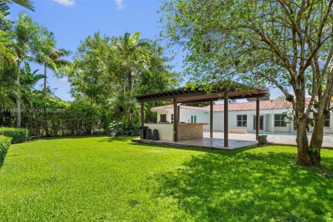Villa ou maison à vendre à Pinecrest, Floride: 5 chambres, 439.61 m2 № 2064722 - photo 27