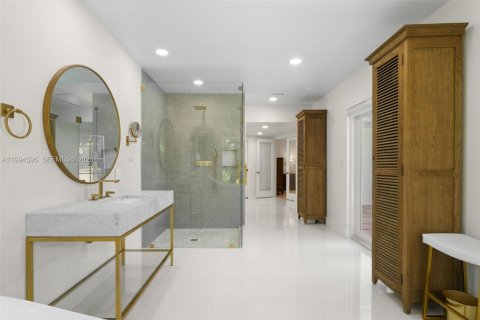 Villa ou maison à vendre à Pinecrest, Floride: 5 chambres, 439.61 m2 № 2064722 - photo 13