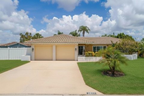 Casa en venta en New Port Richey, Florida, 3 dormitorios, 147.34 m2 № 2228311 - foto 2