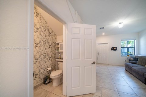 Touwnhouse à vendre à Fort Lauderdale, Floride: 3 chambres, 142.98 m2 № 2010109 - photo 12