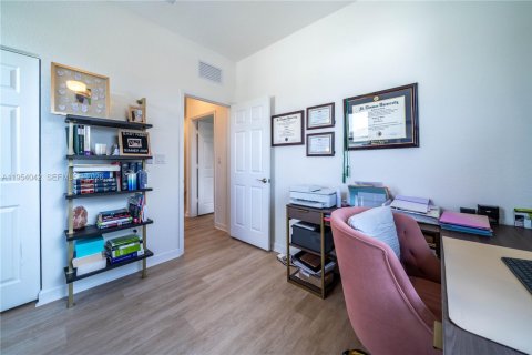 Touwnhouse à vendre à Fort Lauderdale, Floride: 3 chambres, 142.98 m2 № 2010109 - photo 27