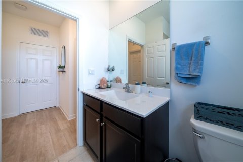 Touwnhouse à vendre à Fort Lauderdale, Floride: 3 chambres, 142.98 m2 № 2010109 - photo 18