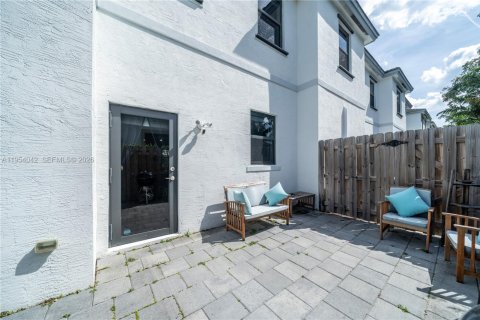 Touwnhouse à vendre à Fort Lauderdale, Floride: 3 chambres, 142.98 m2 № 2010109 - photo 29