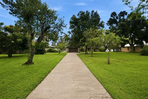 Villa ou maison à vendre à Odessa, Floride: 3 chambres, 187.01 m2 № 2360634 - photo 2