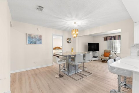 House in Ocala, Florida 2 bedrooms, 172.43 sq.m. № 1912035 - photo 21