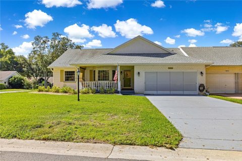 House in Ocala, Florida 2 bedrooms, 172.43 sq.m. № 1912035 - photo 1