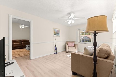 House in Ocala, Florida 2 bedrooms, 172.43 sq.m. № 1912035 - photo 9