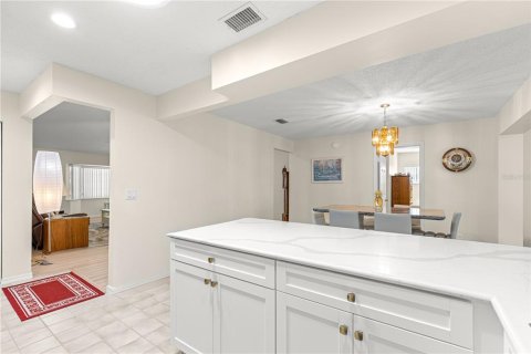 House in Ocala, Florida 2 bedrooms, 172.43 sq.m. № 1912035 - photo 16