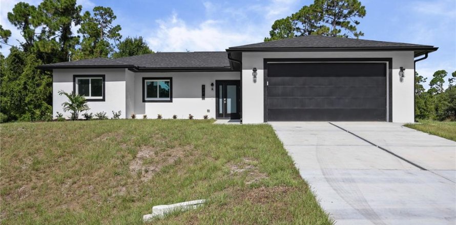 House in Lehigh Acres, Florida 4 bedrooms, 151.62 sq.m. № 2238437