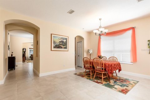 House in Orlando, Florida 3 bedrooms, 173.73 sq.m. № 1780861 - photo 5
