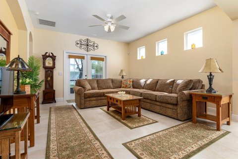 House in Orlando, Florida 3 bedrooms, 173.73 sq.m. № 1780861 - photo 11