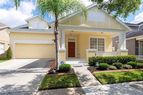 House in Orlando, Florida 3 bedrooms, 173.73 sq.m. № 1780861 - photo 1