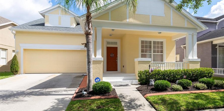 House in Orlando, Florida 3 bedrooms, 173.73 sq.m. № 1780861