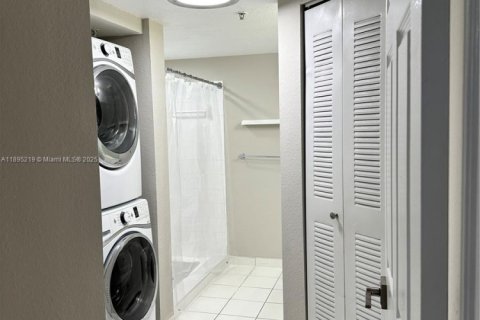Снять в аренду кондоминиум в Хомстед, Флорида 1 спальня, 60.39м2, № 1948967 - фото 13