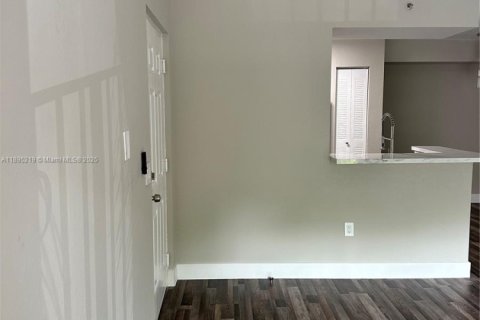 Снять в аренду кондоминиум в Хомстед, Флорида 1 спальня, 60.39м2, № 1948967 - фото 27