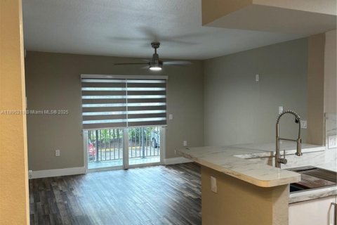 Снять в аренду кондоминиум в Хомстед, Флорида 1 спальня, 60.39м2, № 1948967 - фото 8