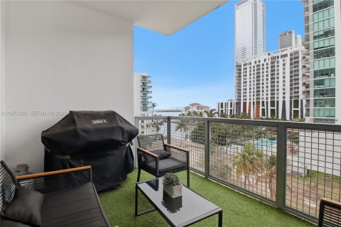 Condominio en venta en Miami, Florida, 2 dormitorios, 77.76 m2 № 2042903 - foto 22
