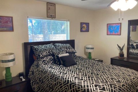 House in Summerfield, Florida 3 bedrooms, 105.35 sq.m. № 1906208 - photo 11
